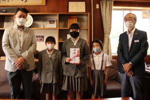 特定非営利活動法人マルイ・エンゲージメントキャピタル 小学校活動支援金贈呈式の画像