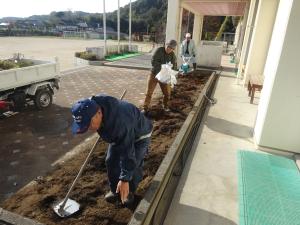 土作りボランティア