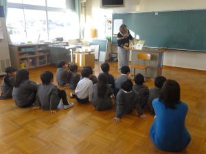 読み聞かせボランティア