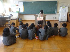 読み聞かせボランティア