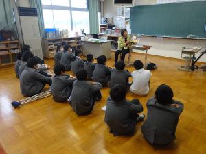 読み聞かせボランティア