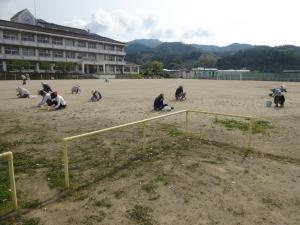 草取りボランティア